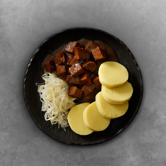 Authentic Seitanové výpečky se zelím a bramborovým knedlíkem